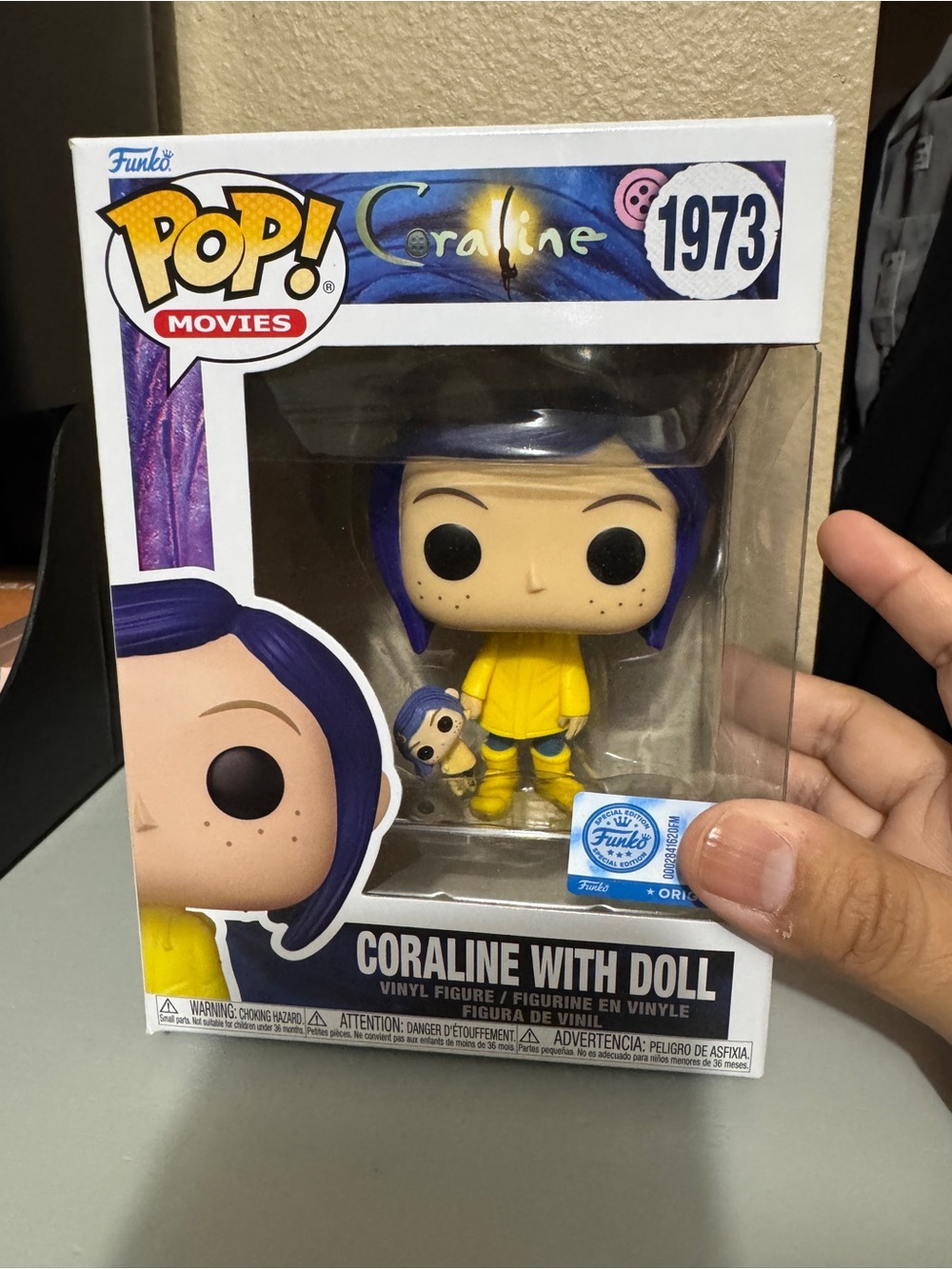 Coraline with mini doll #1973 NEW ✨ Funko pop!